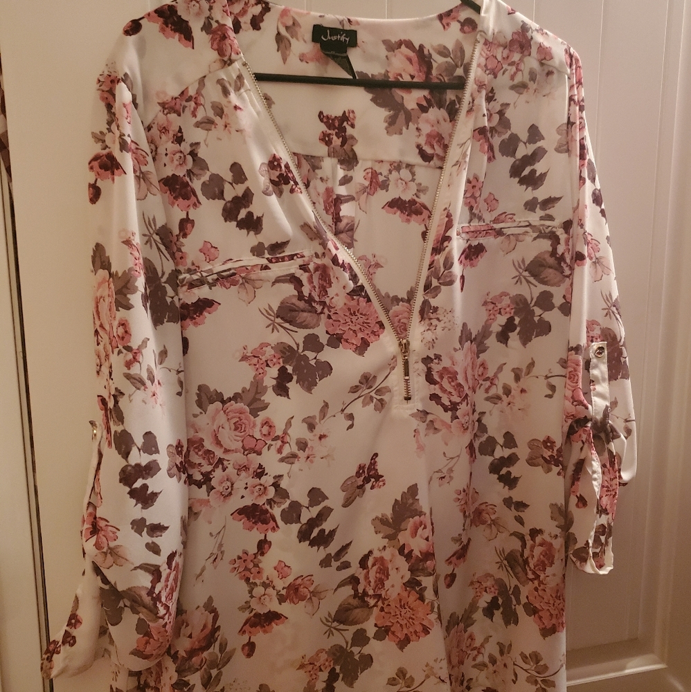 Womens 1x shirt